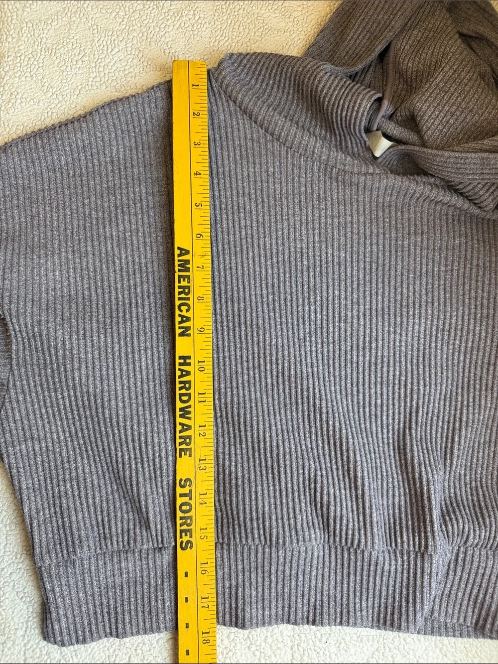 ALO YOGA Muse Hoodie Size M  Purple